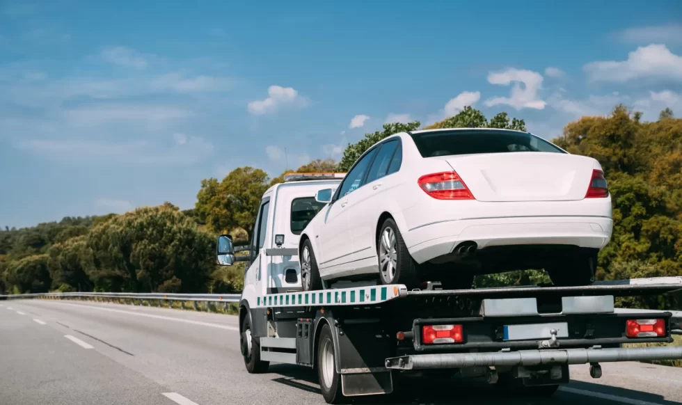 Car-Towing-Services-in-Pakistan-1536x1024